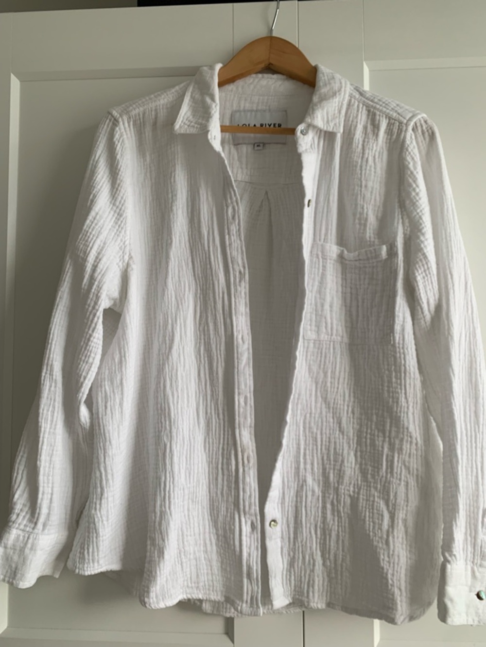 Lola River women’s  White Textured Button-Up Shirt 100% cotton size XL